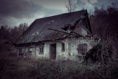 Tu już nikt nie mieszka - dom w Rudawach Janowickich                                                  fot.Krzysztof Romańczukiewicz 